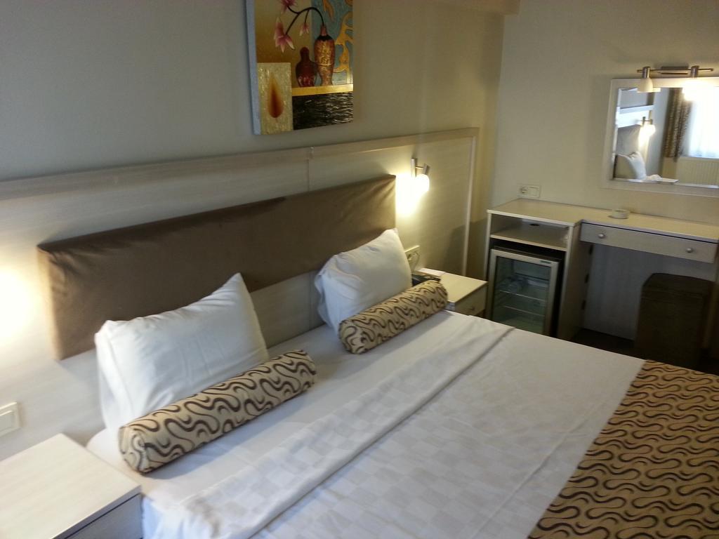 Grand Zeybek Hotel Izmir Exteriör bild