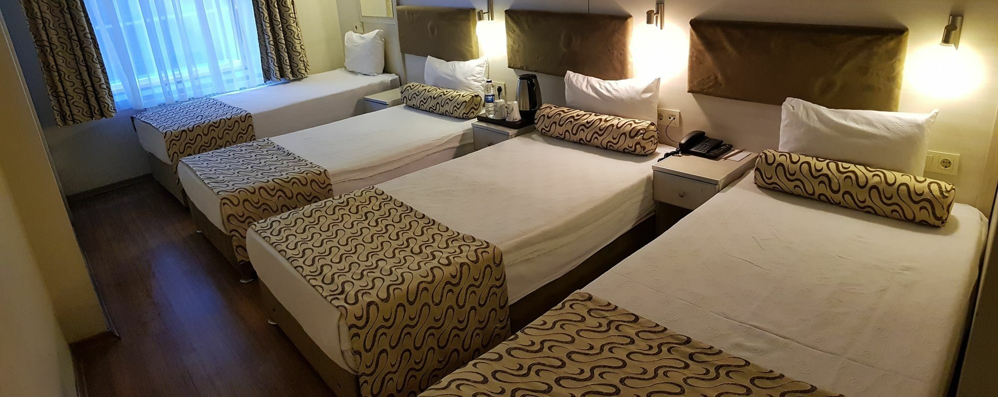Grand Zeybek Hotel Izmir Exteriör bild